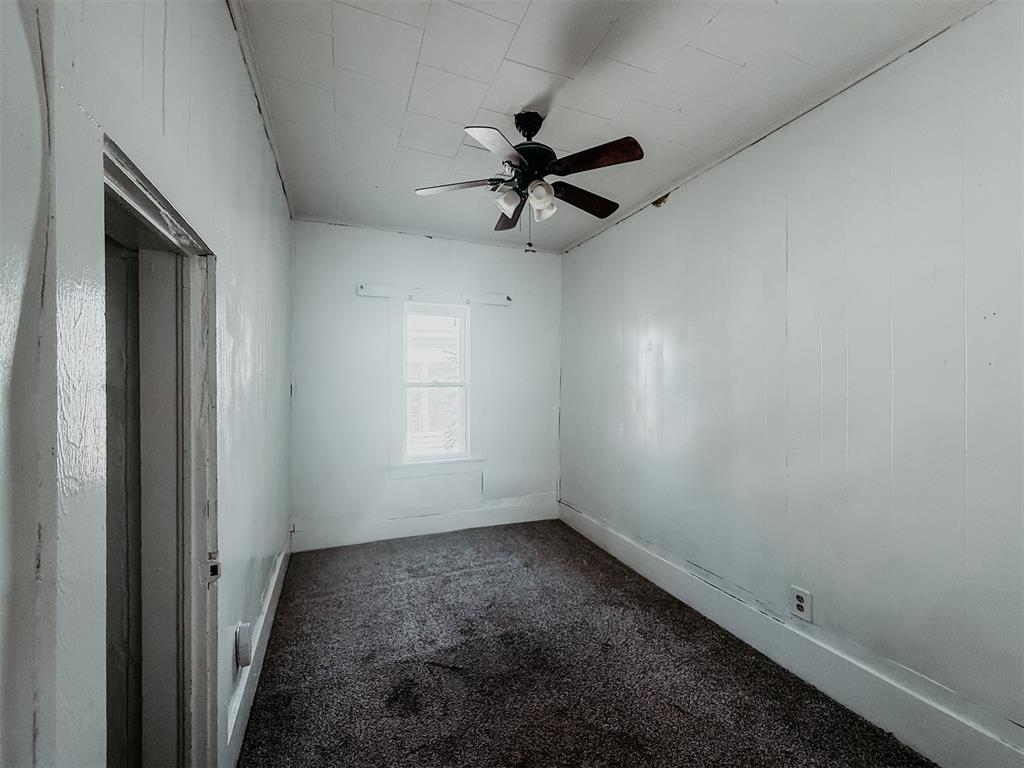 1212 S Husband Street Property Photo 11