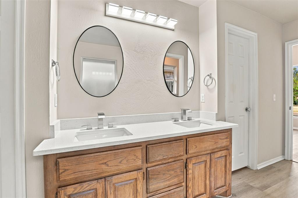 2812 Nw 167th Street Property Photo 15