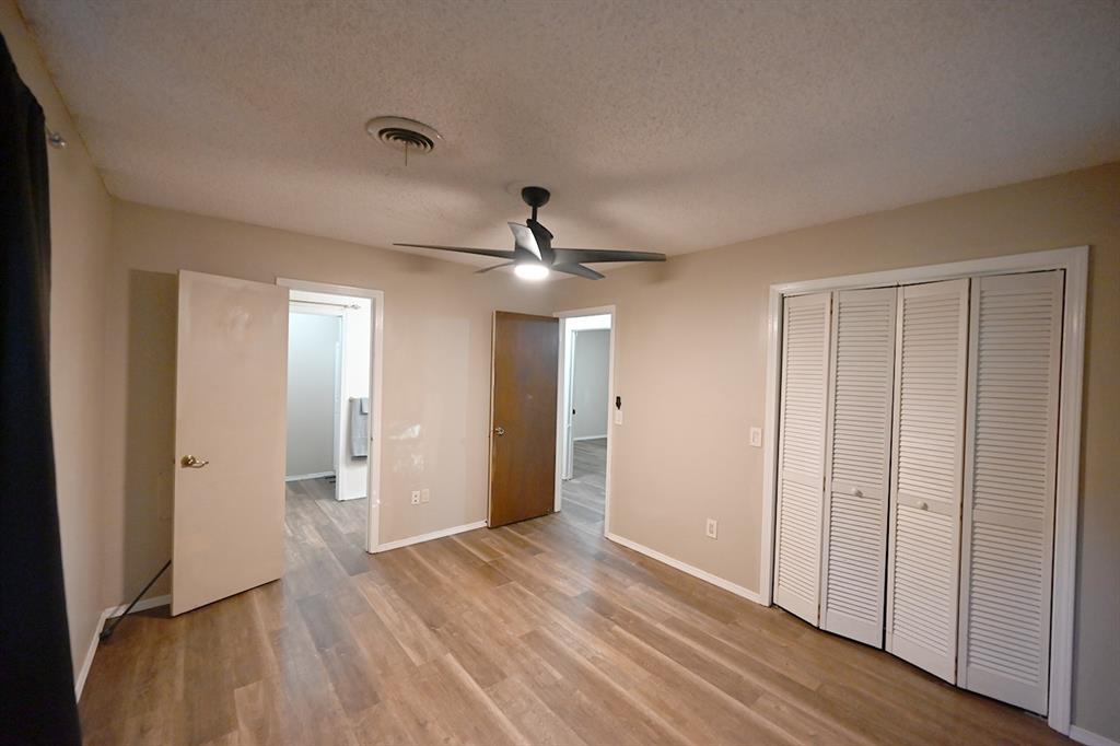 2102 W 24th Avenue Property Photo 8