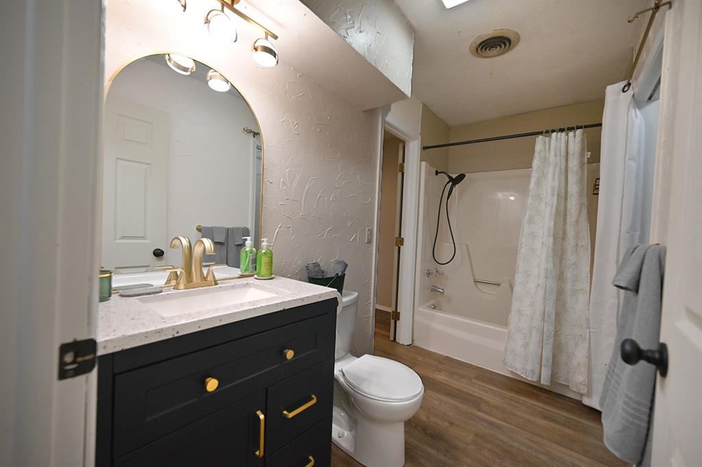 2102 W 24th Avenue Property Photo 13