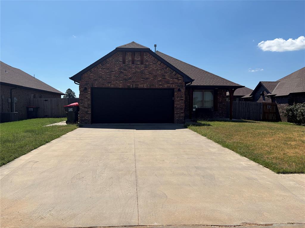 20812 Tempe Avenue Property Photo 1