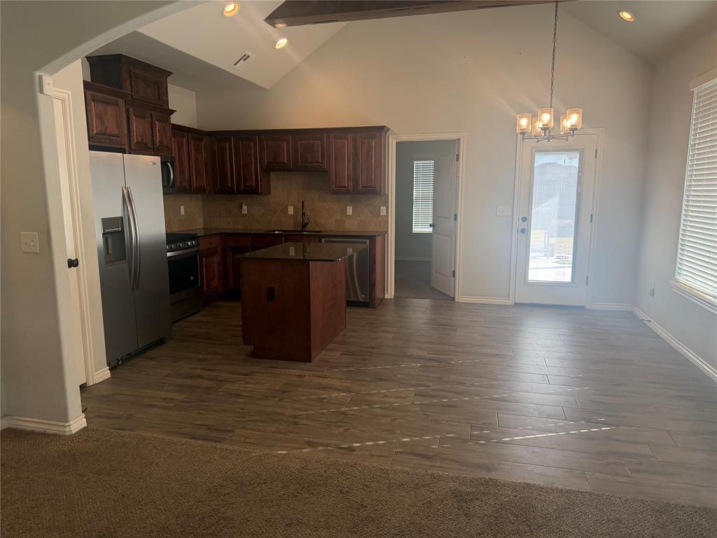 20812 Tempe Avenue Property Photo 3