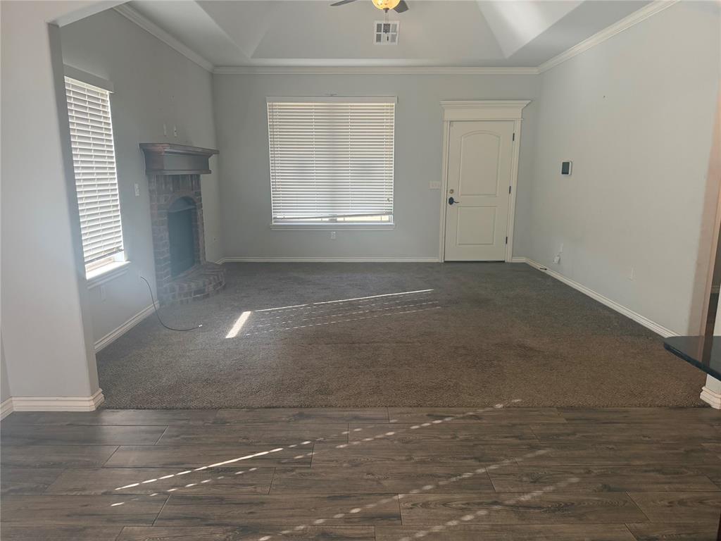 20812 Tempe Avenue Property Photo 4