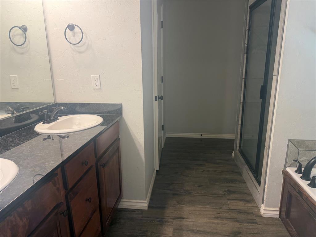 20812 Tempe Avenue Property Photo 5