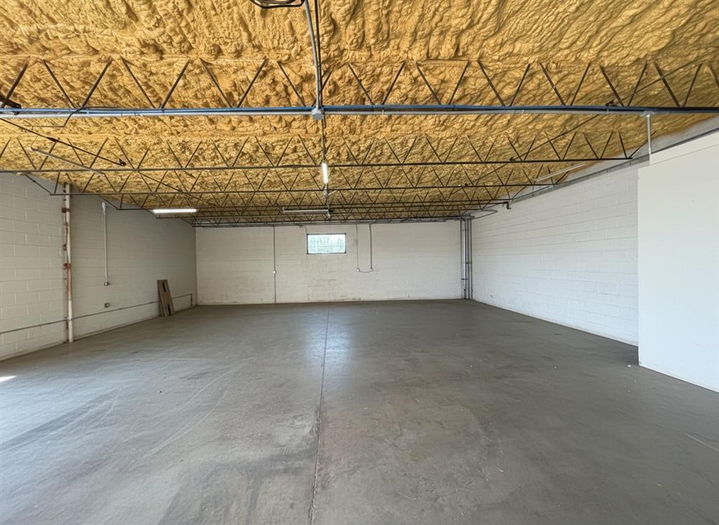 1825 W Main Street Property Photo 16