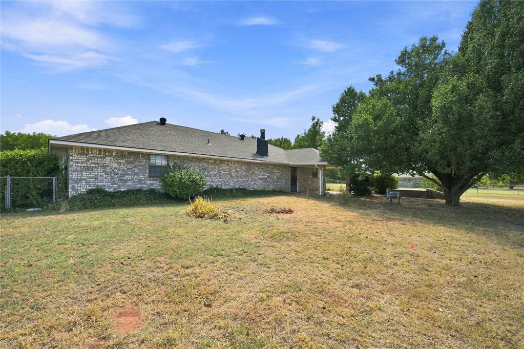 20301 Se 37th Street Property Photo 4