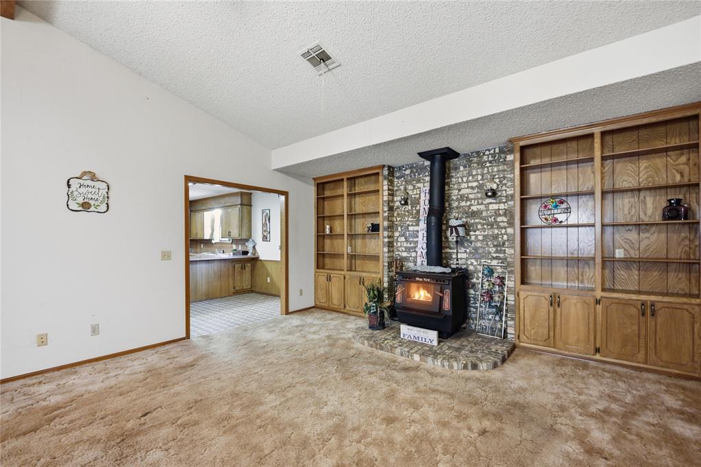 20301 Se 37th Street Property Photo 6