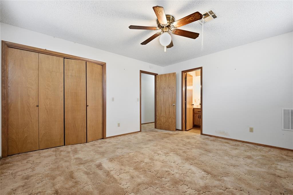 20301 Se 37th Street Property Photo 18