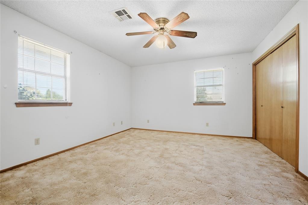 20301 Se 37th Street Property Photo 19