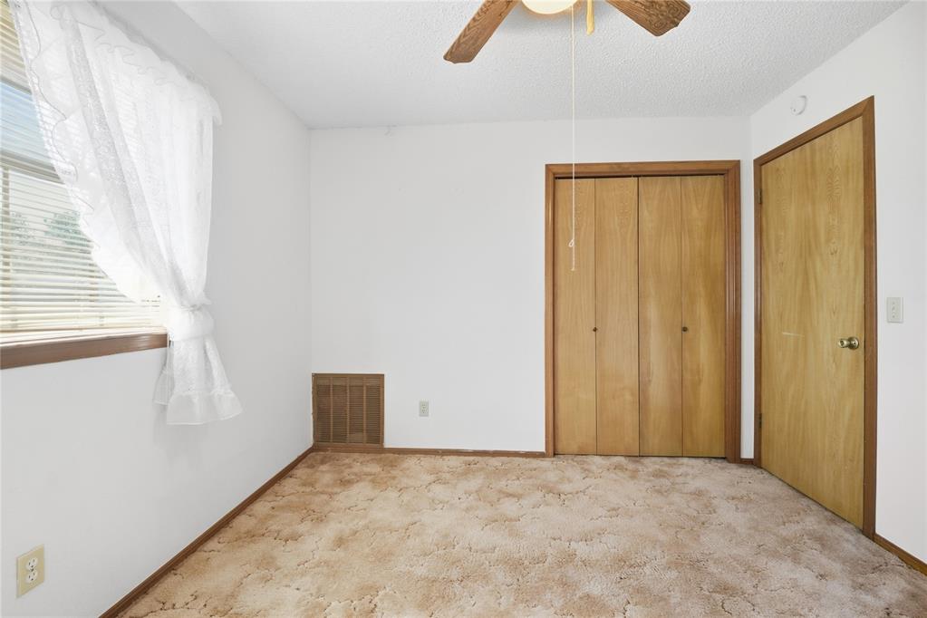 20301 Se 37th Street Property Photo 20