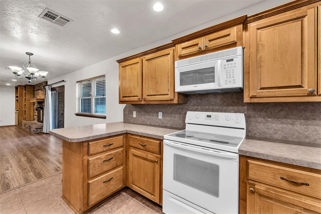 617 Sw 26th Street Property Photo 17