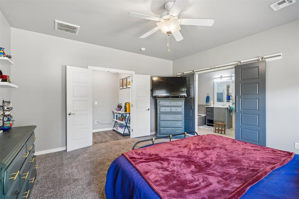 10500 Glover River Drive Property Photo 16