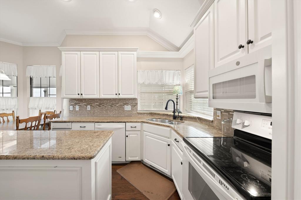 1422 N Canyon Way Property Photo 18