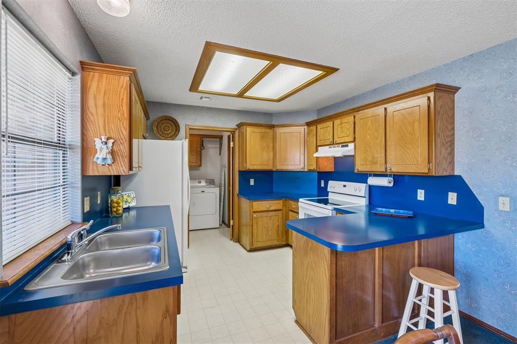 9206 S Bryant Terrace Property Photo 6