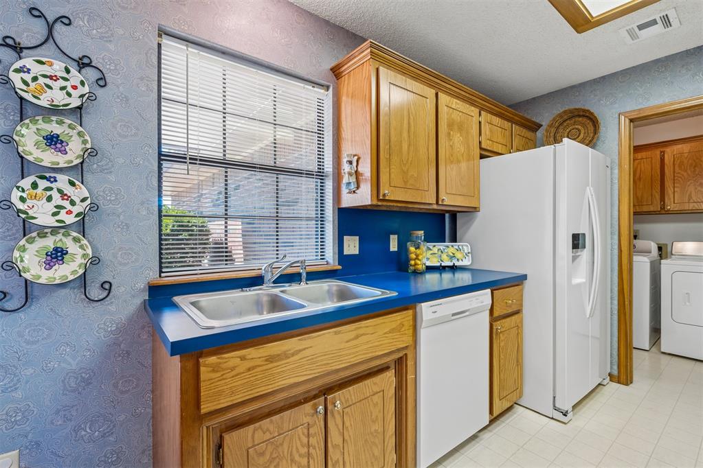 9206 S Bryant Terrace Property Photo 8