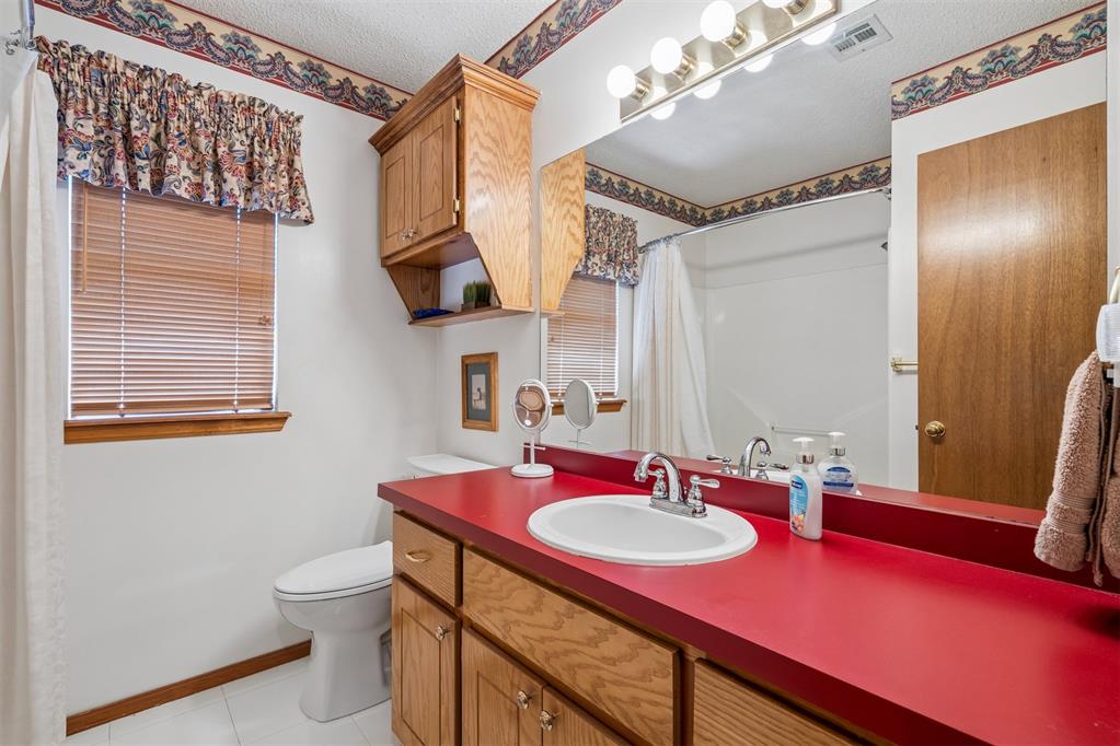 9206 S Bryant Terrace Property Photo 15