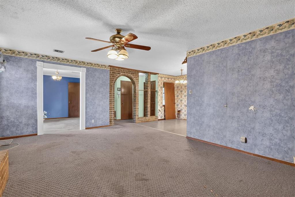 646 W Linden Drive Property Photo 10