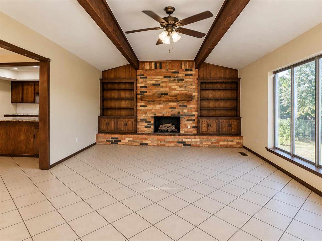 10204 Exter Avenue Property Photo 3