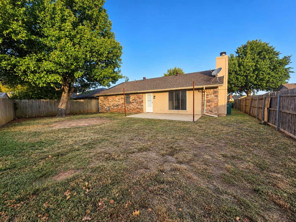 10204 Exter Avenue Property Photo 15