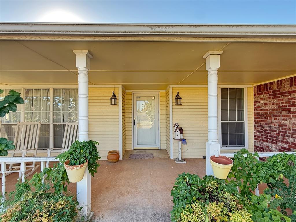 1933 Parkside Court Property Photo 3