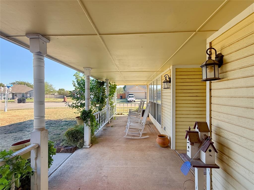 1933 Parkside Court Property Photo 4