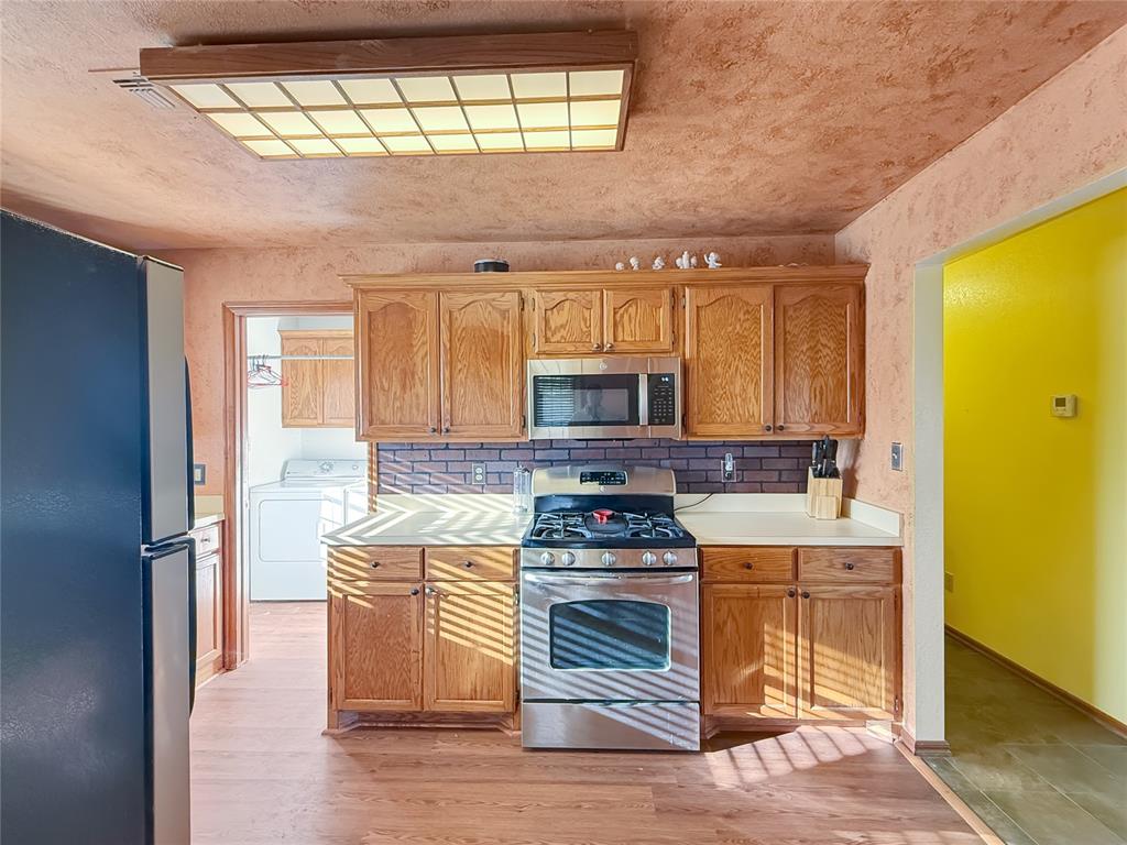 1933 Parkside Court Property Photo 10