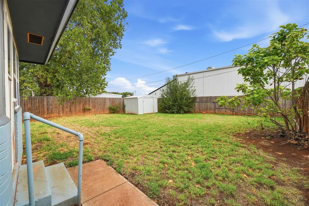 220 Davis Boulevard Property Photo 24