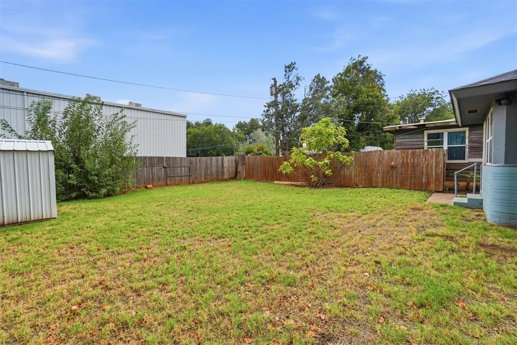220 Davis Boulevard Property Photo 25