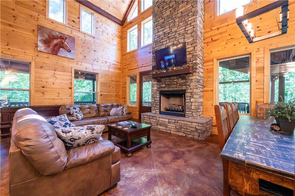 637 High Peak Trail Property Photo 3