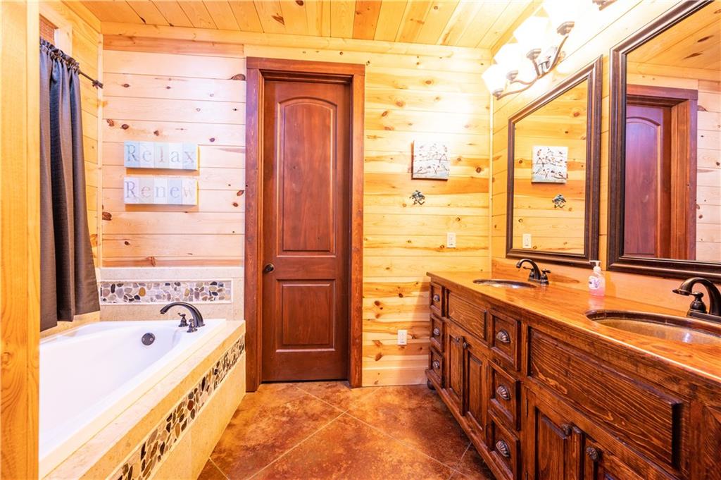 637 High Peak Trail Property Photo 16