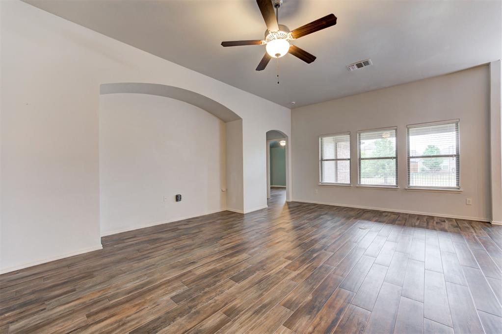 2549 Nw 186th Street Property Photo 6