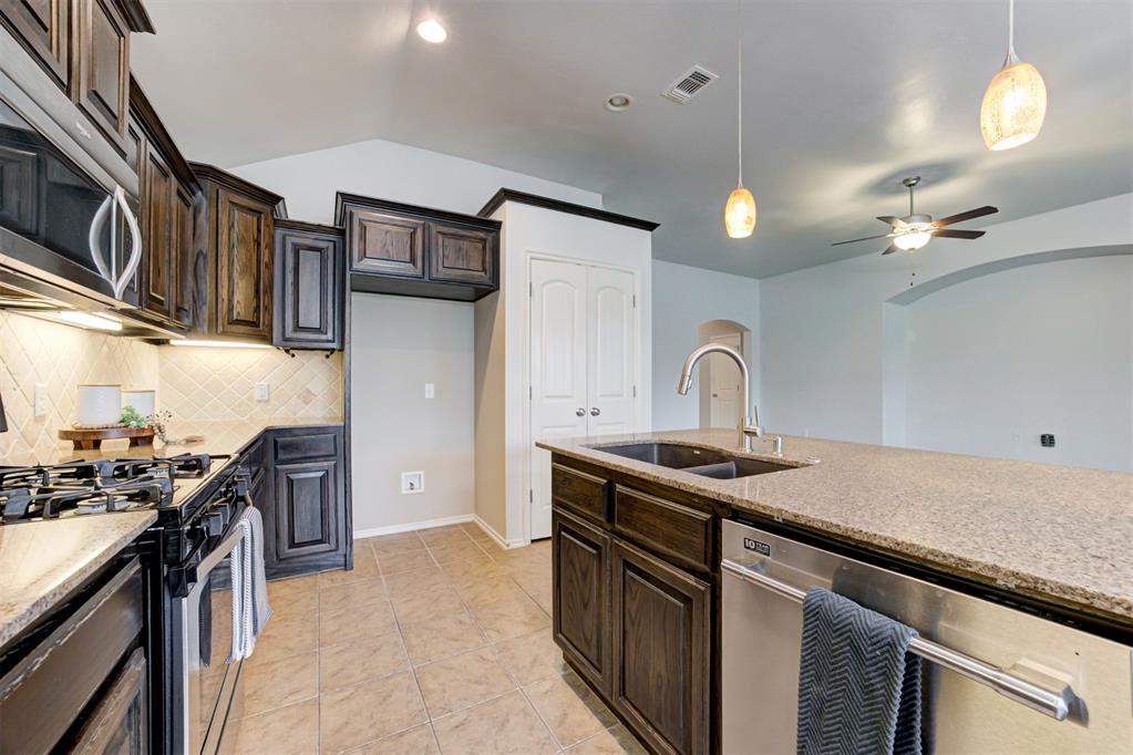 2549 Nw 186th Street Property Photo 15