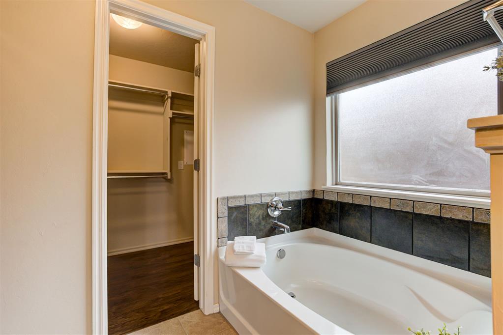 2549 Nw 186th Street Property Photo 21