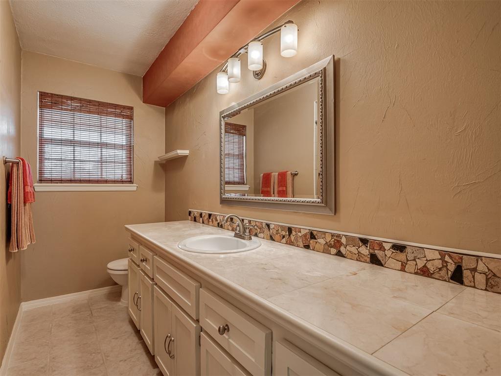1037 Sw 1st Street Property Photo 28