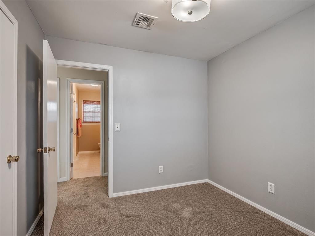 1037 Sw 1st Street Property Photo 32