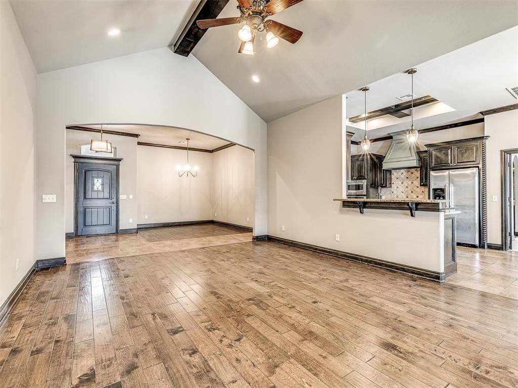 13609 Gentry Drive Property Photo 4