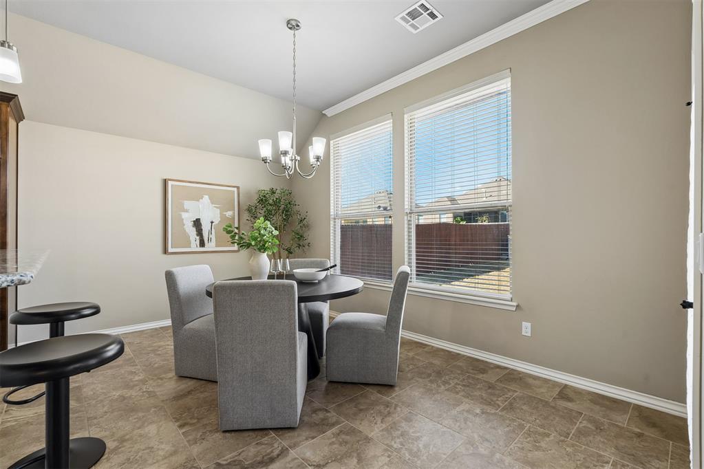 15925 Burkett Circle Property Photo 13