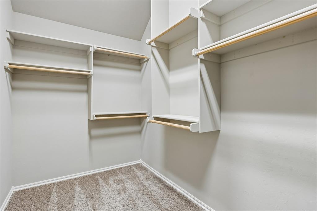 15925 Burkett Circle Property Photo 32