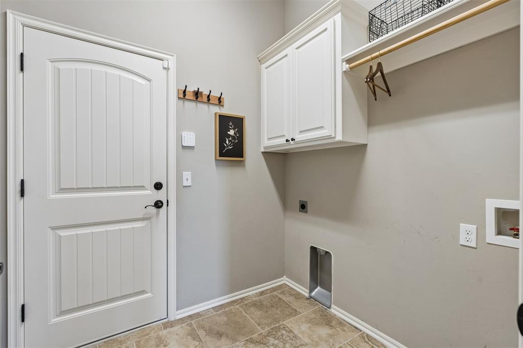 15925 Burkett Circle Property Photo 33