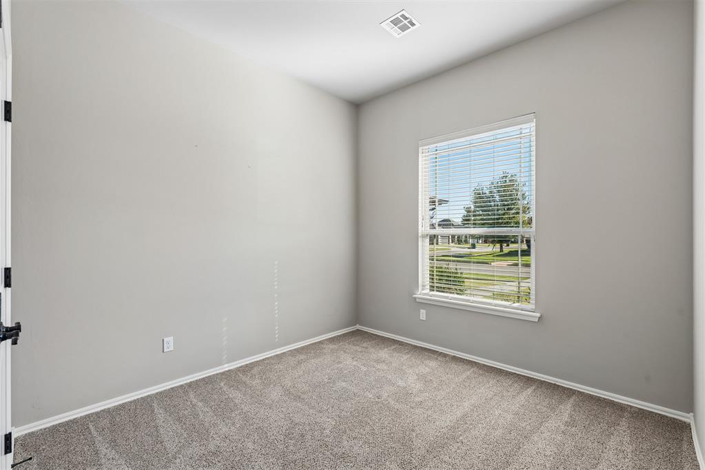 15925 Burkett Circle Property Photo 35