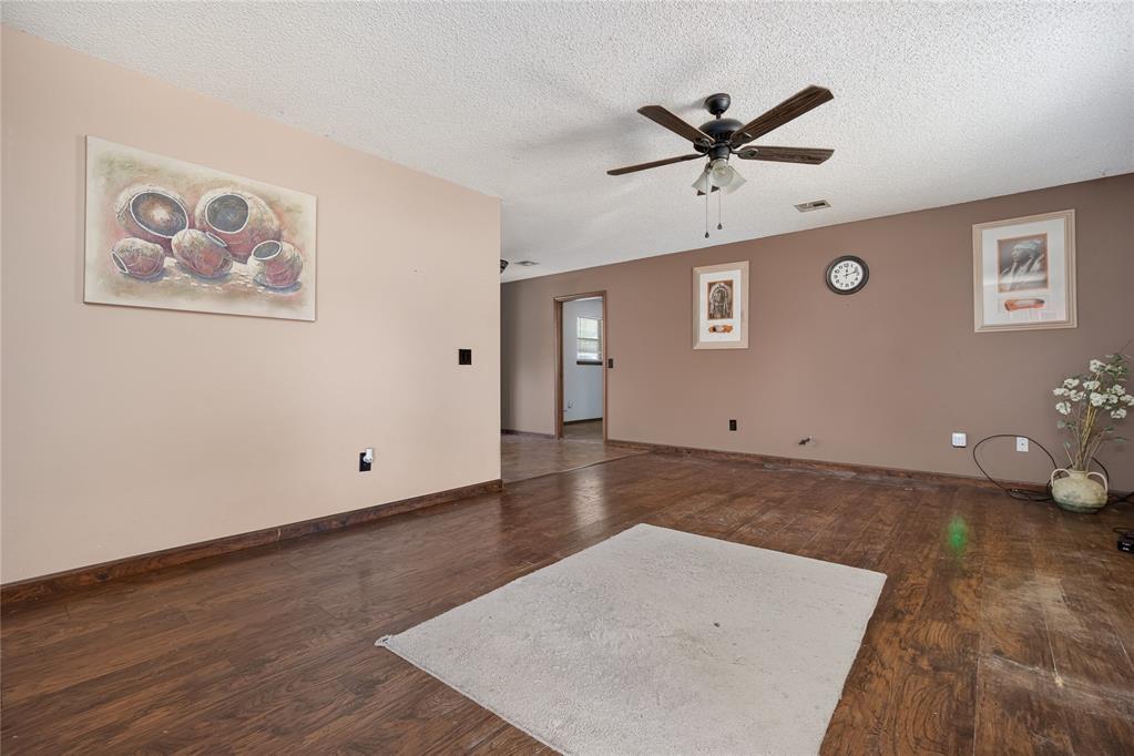 880543 S 3420 Road Property Photo 16