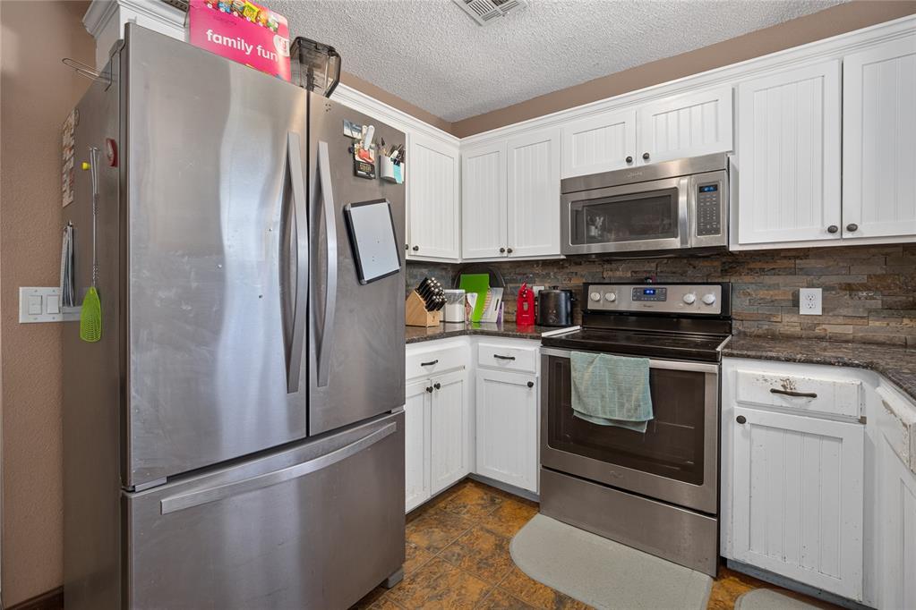 880543 S 3420 Road Property Photo 20
