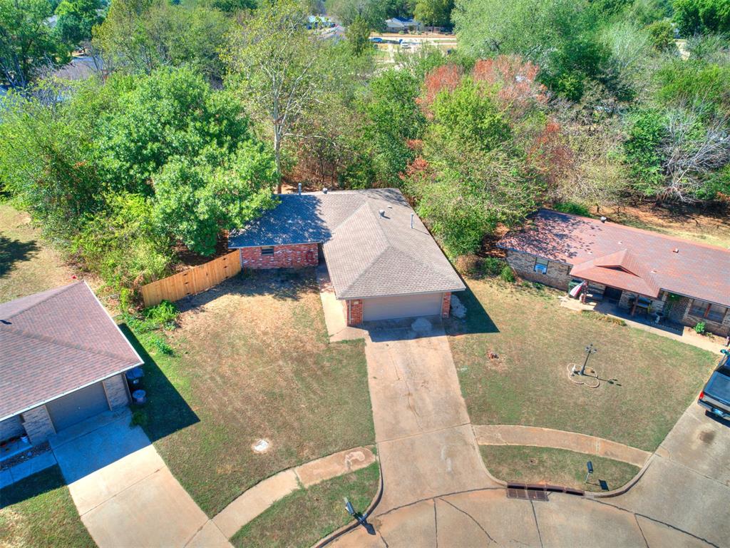 1606 Briarcliff Court Property Photo 2
