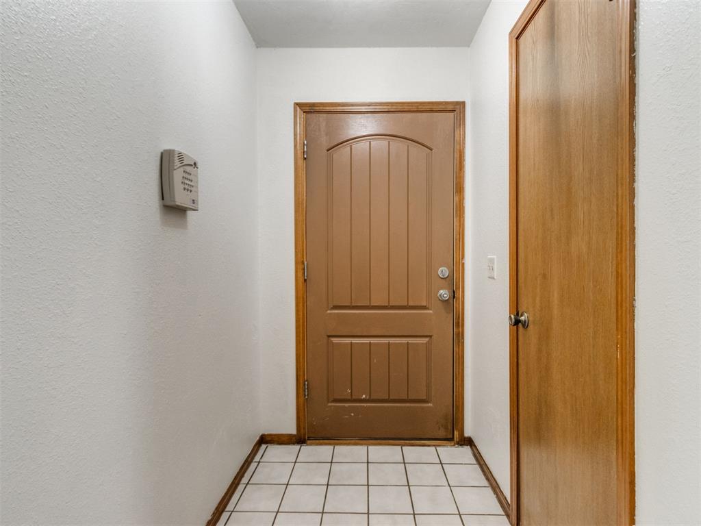 1606 Briarcliff Court Property Photo 3