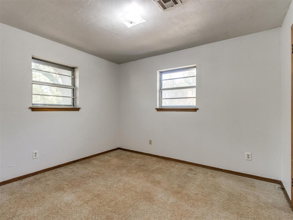 1606 Briarcliff Court Property Photo 17