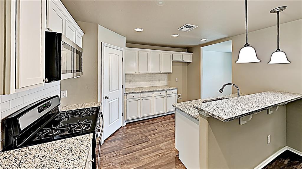 123 Saint Charles Way Property Photo 5