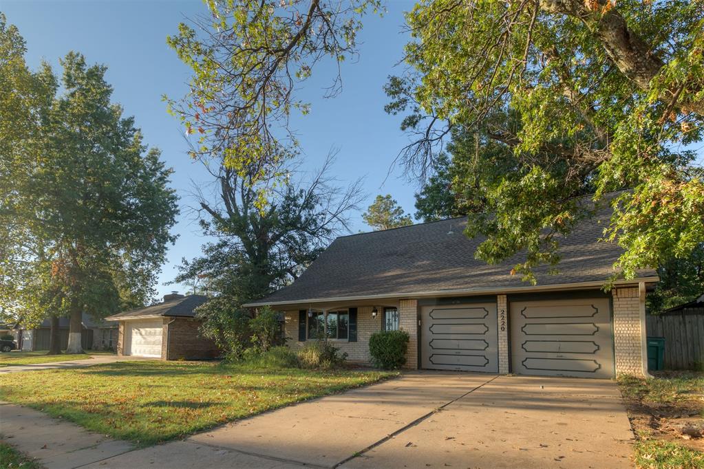 2220 Nw 113th Street Property Photo 2