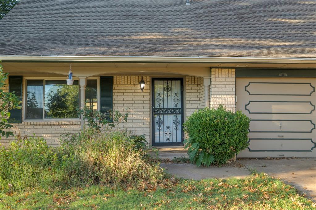 2220 Nw 113th Street Property Photo 3