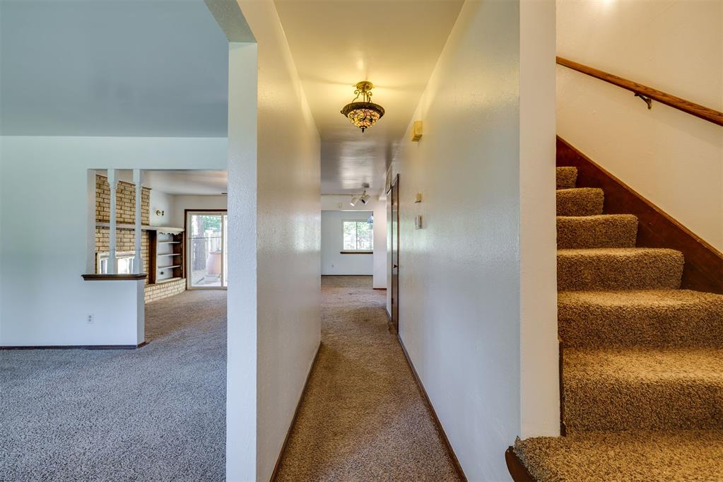 2220 Nw 113th Street Property Photo 4
