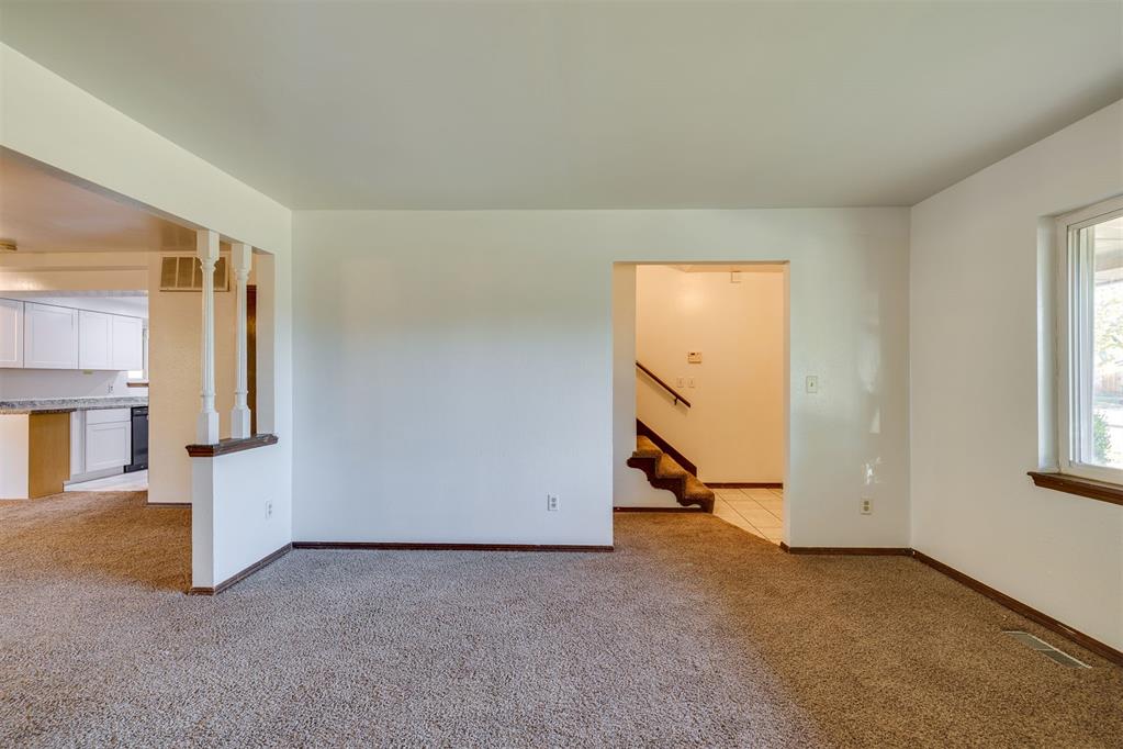 2220 Nw 113th Street Property Photo 6